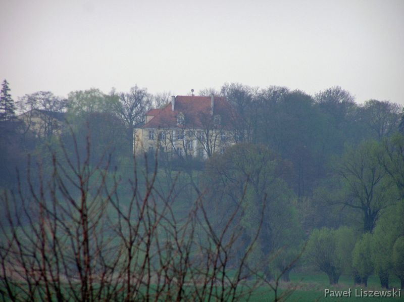 P4235190 Kościelna Wieś - dwór wzniesiony prawdopodobnie w latach dwudziestych  XX wieku.